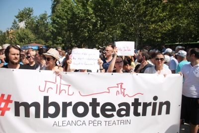 Hiqni dorë nga Teatri Kombëtar/Europa Nostra thirrje Ramës të ndalë shkatërrimin e simbolit të Tiranës