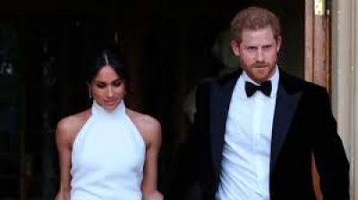 Foto/ ‘Ngacmojnë’ Megahn Markle, ja si reagon Princ Harry