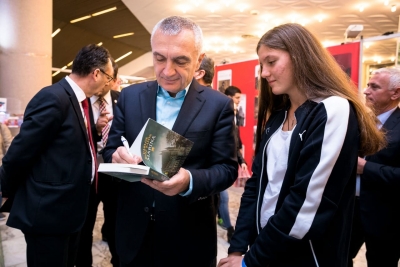 Dita Ndërkombëtare e Librit, apeli i Presidentit Meta për të gjithë të rinjtë